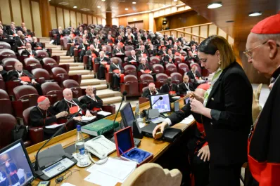 Rompieron el anillo del Papa Francisco un día antes del cónclave: el gesto que sorprendió al Vaticano