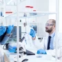 Merck y Conicet relanzan el premio que impulsa la innovación en salud