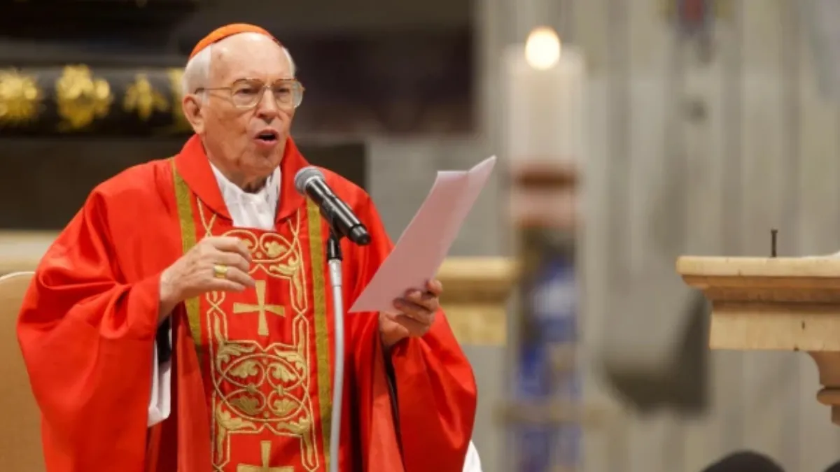 Cardenal Re: “Pidamos al Espíritu Santo el Papa que la humanidad necesita hoy”