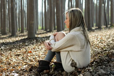 Qué es el trastorno que explica por qué los días más cortos del otoño impactan en el estado de ánimo