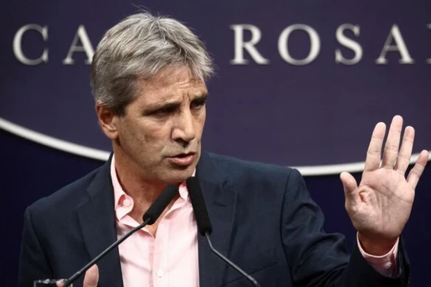 El Gobierno quiere reactivar la economía con el uso de dólares no declarados y elimina controles