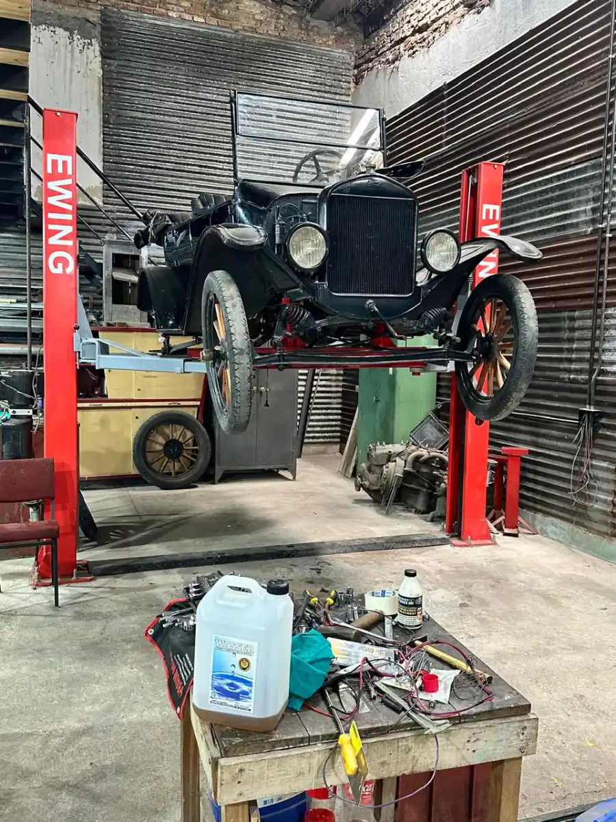 Con un Ford T y vestido de época: la aventura de un tucumano en el Recoleta-Tigre 2025