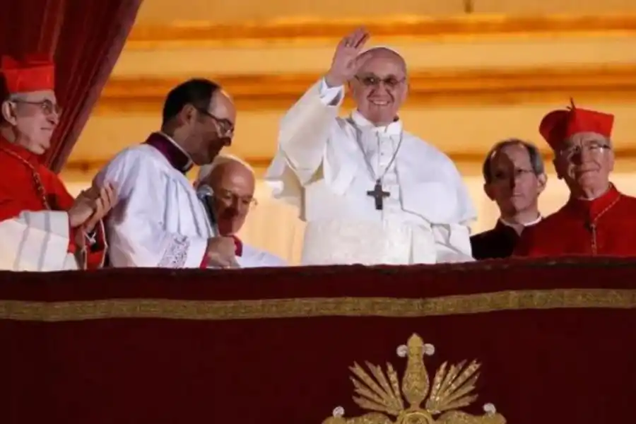 El misterio del cónclave: filtraciones, maniobras y el límite del secreto