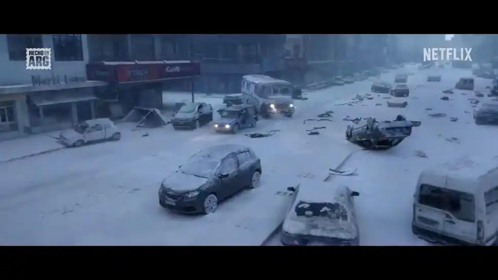 ANTES Y DESPUÉS. Dos planos: el de arriba sin los efectos visuales y el de abajo, ya con el trabajo del equipo de VFX.