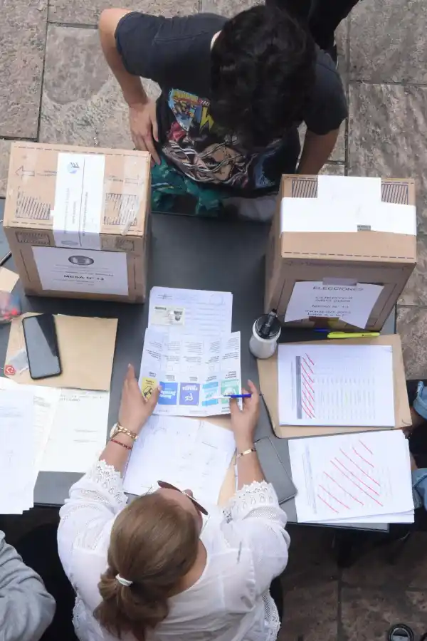 Con Boleta Única de papel, la UNT se adelantó a octubre