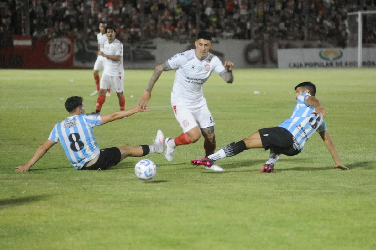 ANTECEDENTE. El último partido contra Racing de Córdoba terminó 2-2.