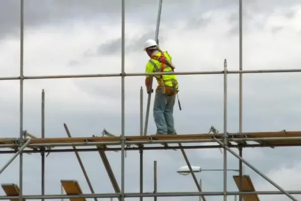 La venta de insumos para la construcción registró una suba de 25,8% interanual