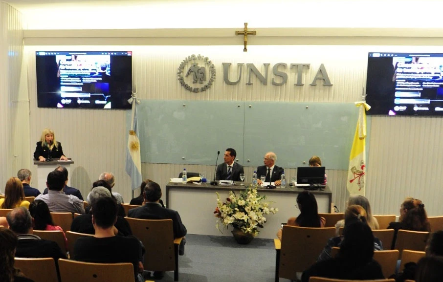 EN LA UNSTA. La mesa panel sobre el Acceso a la Información Pública. 