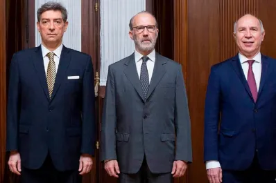 Un senador ligado al oficialismo presentó un proyecto para ampliar la Corte Suprema de Justicia