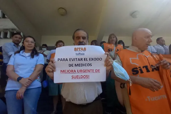 “Con $20.000 no se compra ni 2 kilos de carne”: fuerte reclamo de SiTAS por los salarios en Salud