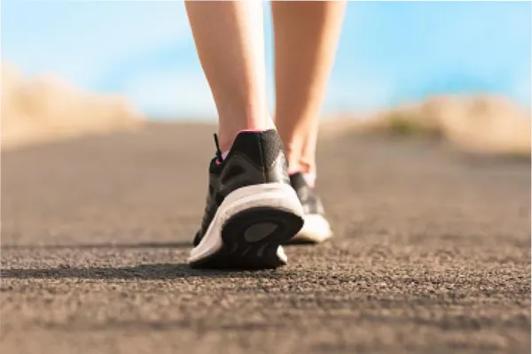 Hacer este ejercicio por 10 minutos puede ser mejor que caminar 10.000 pasos diarios