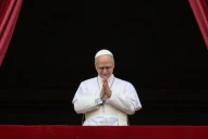 El papa León XIV hizo su primera aparición dominical y pidió por el fin de las guerras