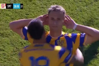 Video: el blooper de Abregú que terminó en un golazo de Atlanta frente a San Martín