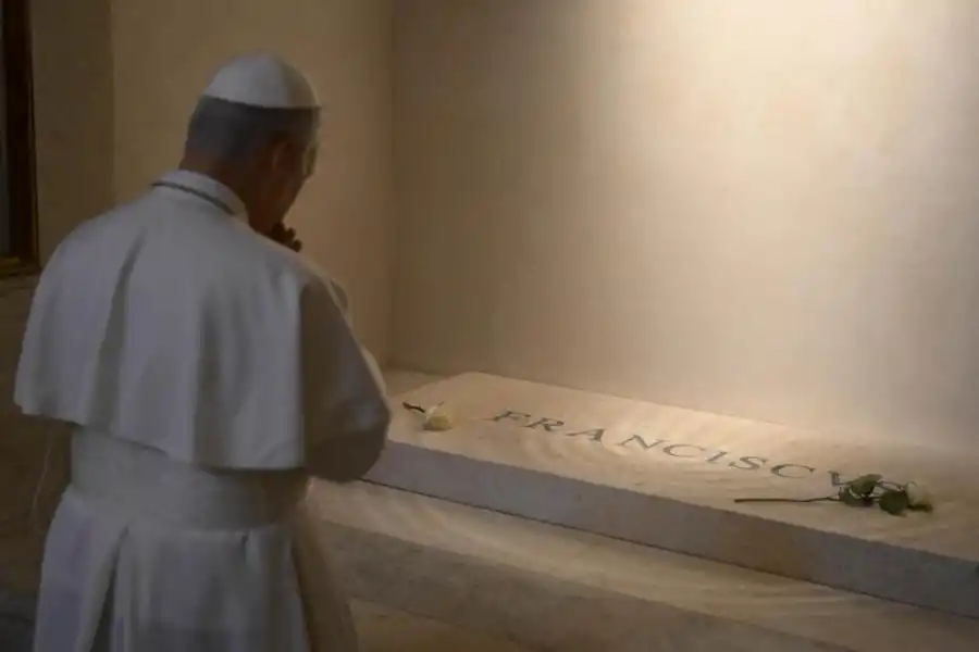 EN UN SANTUARIO. León XIV visitó Nuestra Señora del Buen Consejo.
