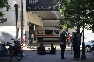 Presuntas coimas en la Policía: allanaron 10 domicilios a jefes de comisarías en Tucumán - Image 2