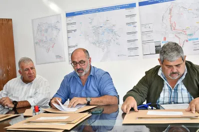 SAT abrió sobres para licitar cinco obras que renovarán colectores cloacales en San Miguel de Tucumán