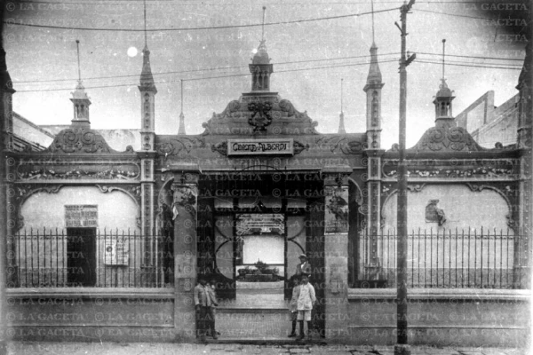 Recuerdos fotográficos: “Cinema Alberdi”