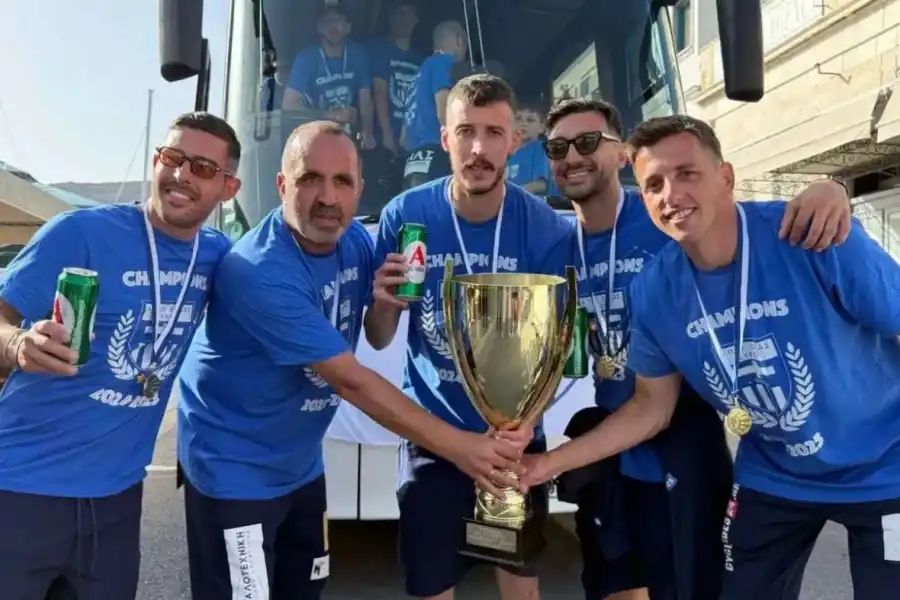 Ascendió con San Martín y, tras ser campeón en Grecia, decidió volver a Tucumán impulsado por el amor