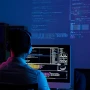Santander lanza 400 becas para estudiar programación web full stack con el ITBA