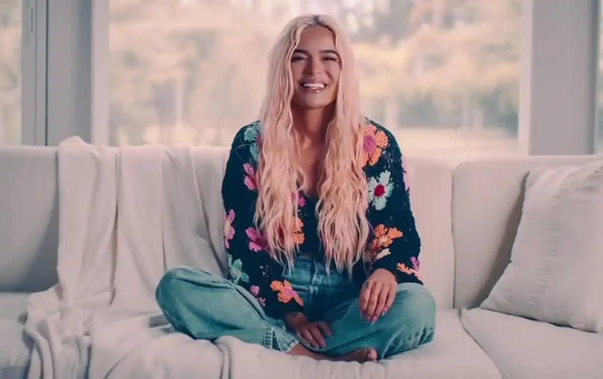 EN SU INTIMIDAD. La película no sólo documenta el ascenso de una estrella, sino que también humaniza a la artista. / NETFLIX