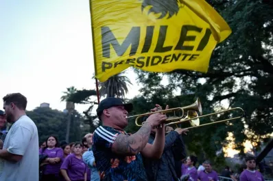 Milei arremetió contra el PRO en el cierre de campaña de Adorni: Los amarillos fracasados están peleando el cuarto lugar