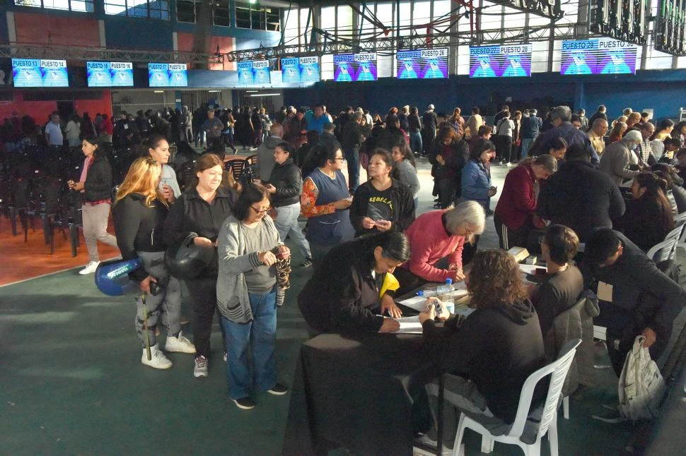 MONTO PENDIENTE. En las próximas semanas se anunciará el operativo de traspaso de los montos de la tarjeta Ciudadana, metodología a definir. 