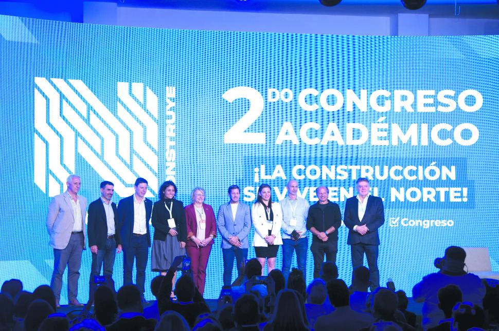 DISERTANTES. Analistas hablan sobre economía, política y arquitectura.