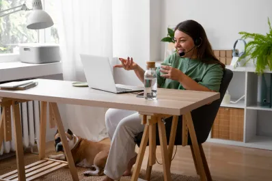 Si querés cobrar en dólares y trabajar desde tu casa, podés empezar por estas 50 empresas