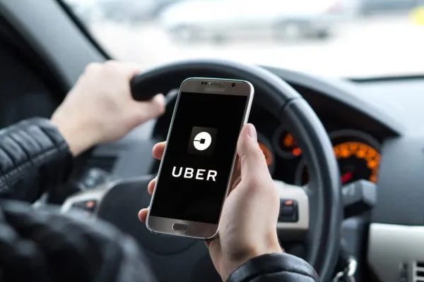 El Concejo avanza con la regulación de las apps de transporte: por ahora no se incluirán las motos
