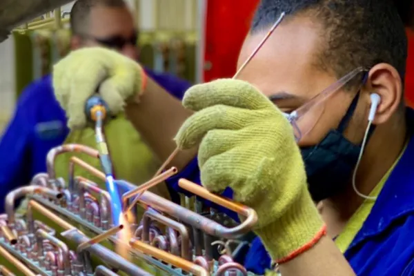 Paro total en Tierra del Fuego por la baja de aranceles que determinó el Gobierno