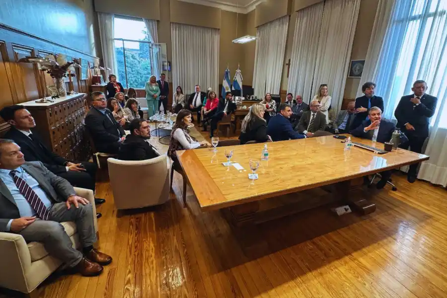 Jueces y funcionarios judiciales de todo el país se reúnen en Tucumán