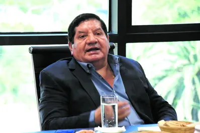Tras presentar la renuncia, el legislador Orellana dijo que peleará por su inocencia