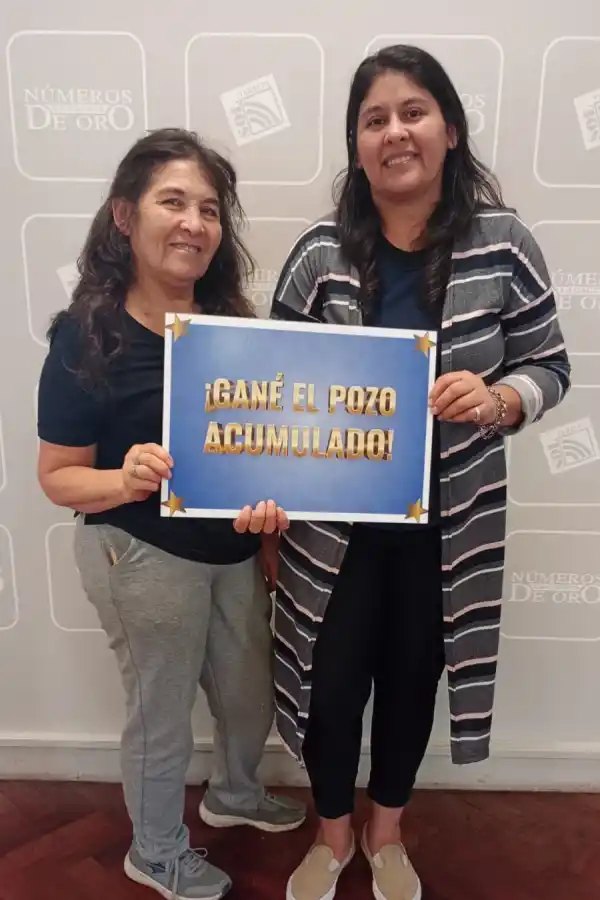 MAMÁ. Ana Daniela Sánchez Gómez se enteró que era ganadora mientras estaba con sus hijos.