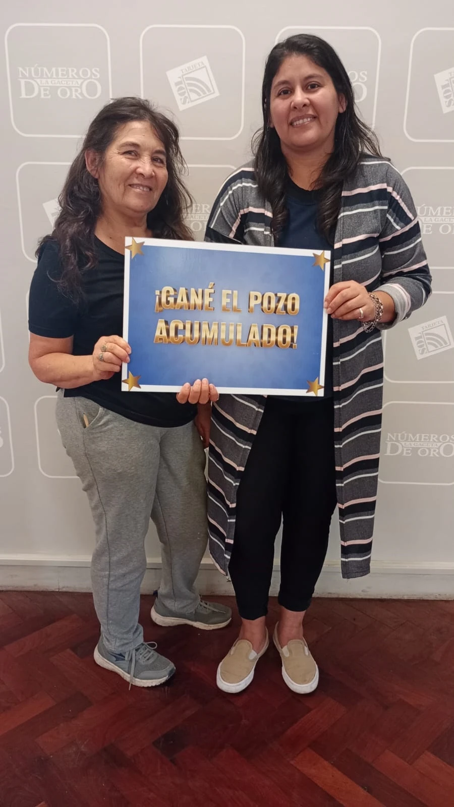 MAMÁ. Ana Daniela Sánchez Gómez se enteró que era ganadora mientras estaba con sus hijos.