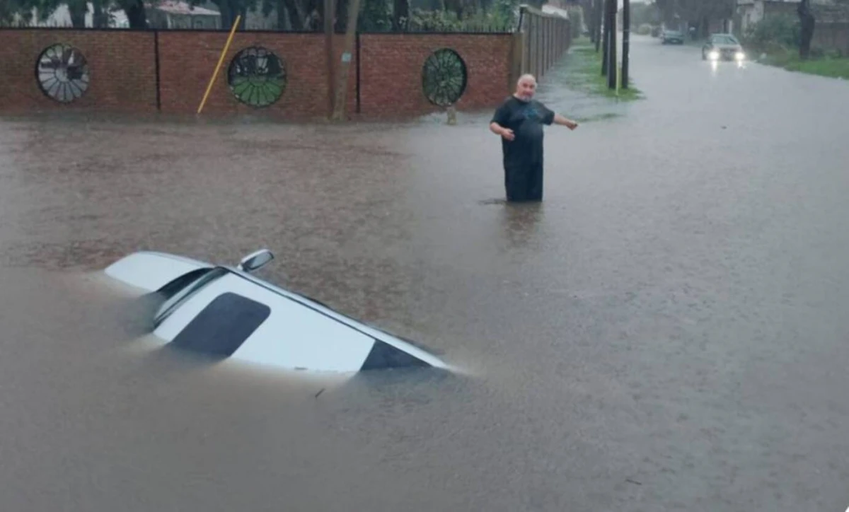 Lluvias extremas en el norte bonaerense: hasta 300 mm en pocas horas, campos bajo el agua y caminos intransitables