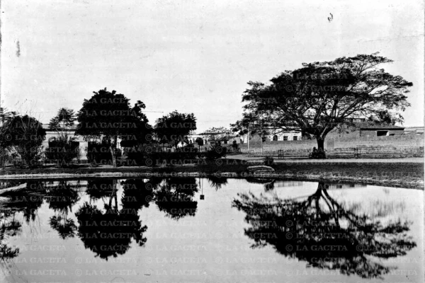 Recuerdos fotográficos: una plaza en constante transformación