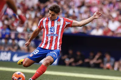 A lo Mastantuono contra Boca Juniors: el golazo de Julián Álvarez que enloqueció en las redes sociales