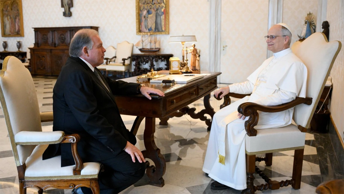 EN EL VATICANO. Gerardo Werthein mantuvo un encuentro privado con León XIV y le prometió una visita del presidente Milei.