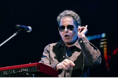 Andrés Calamaro abandonó su recital luego de ser abucheado por apoyar las corridas de toros