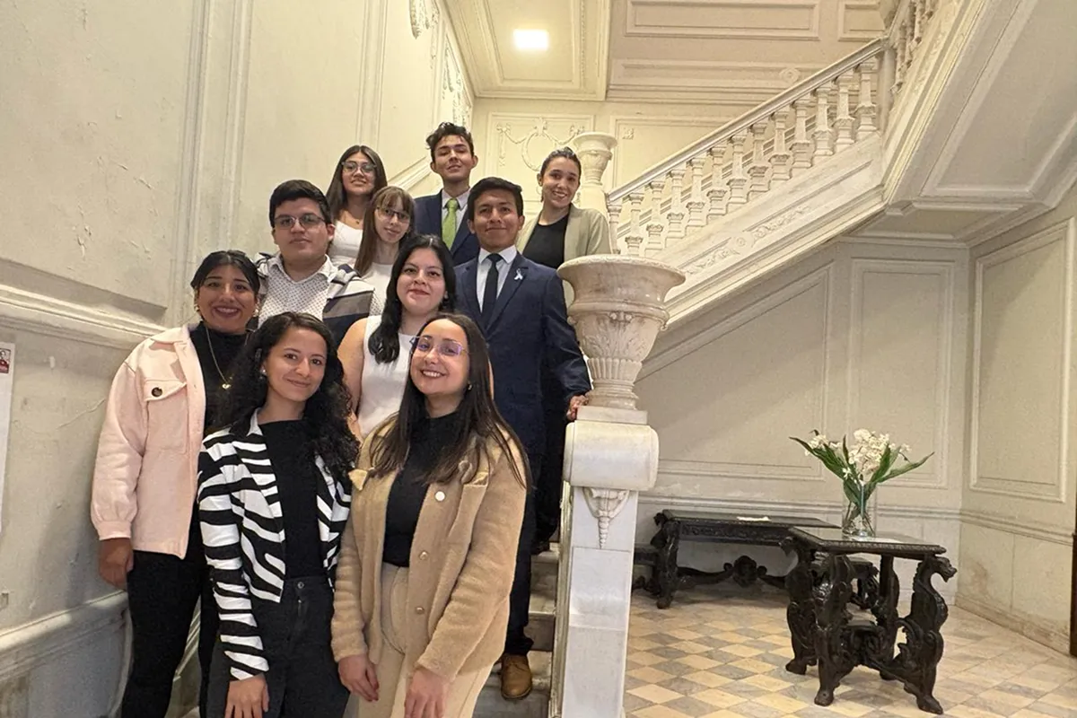 ORGANIZADOS PARA VIAJAR. Los estudiantes fueron seleccionados por sus docentes gracias a su desempeño académico en Derecho Parlamentario. / VICTORIA REINOSO, LA GACETA