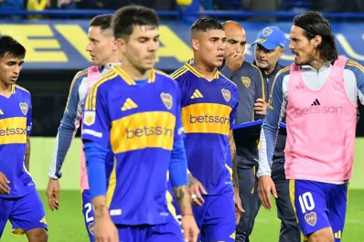 Los jugadores de Boca fueron increpados tras volver al hotel luego de la derrota ante Independiente: “¡Ladrones!”