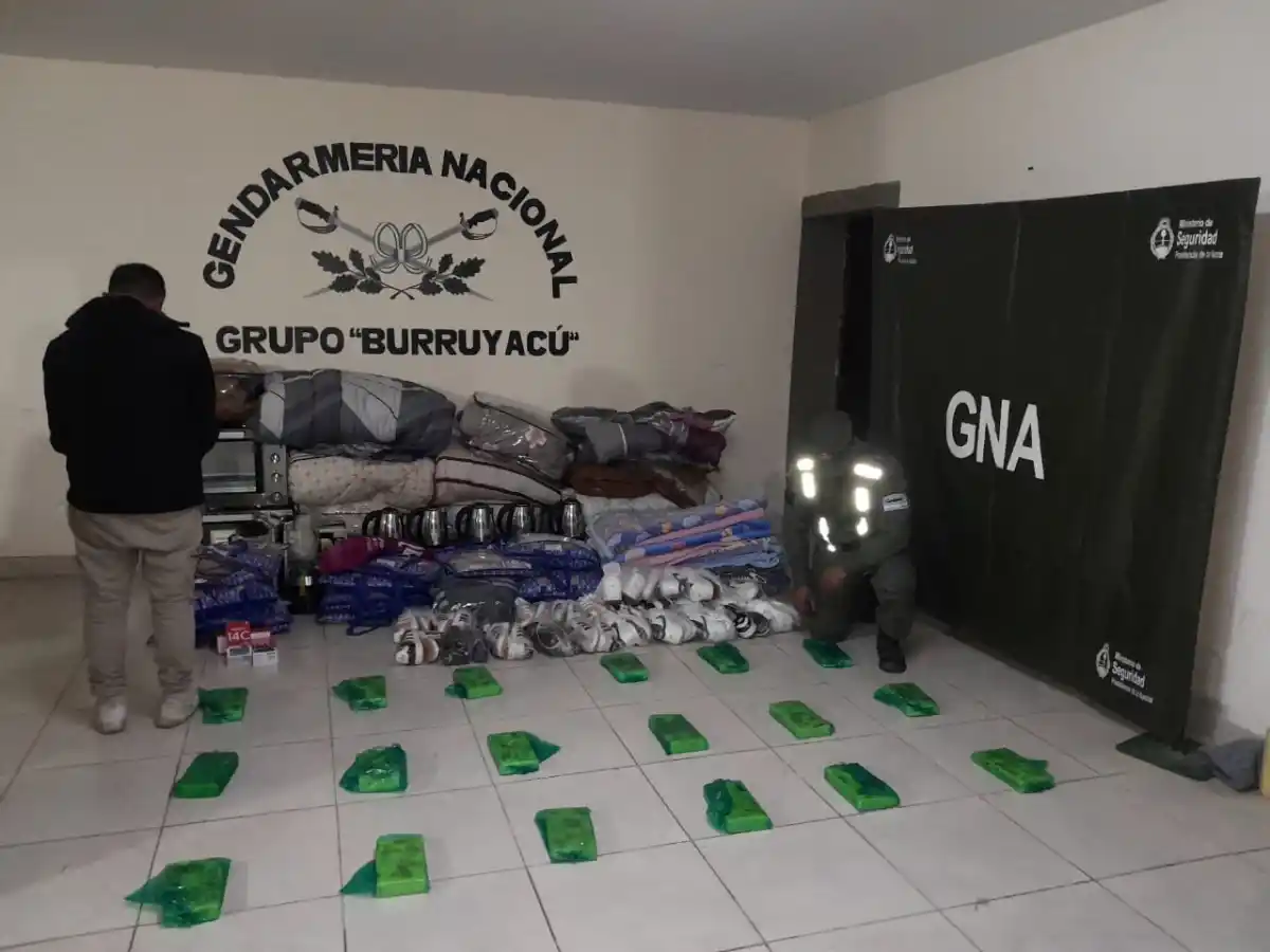 Secuestran 19 kilos de cocaína en un tour de compras que viajaba a Córdoba