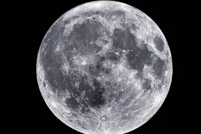 ¿Por qué las caras de la Luna son distintas?: el extraño fenómeno que reveló un estudio