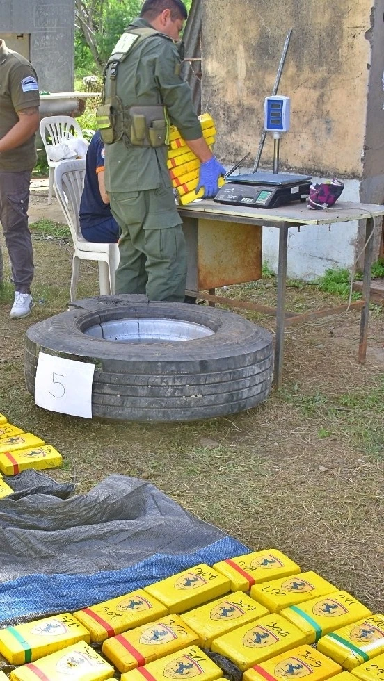 En siete días, en todo el NOA se secuestraron 896 kilos de cocaína