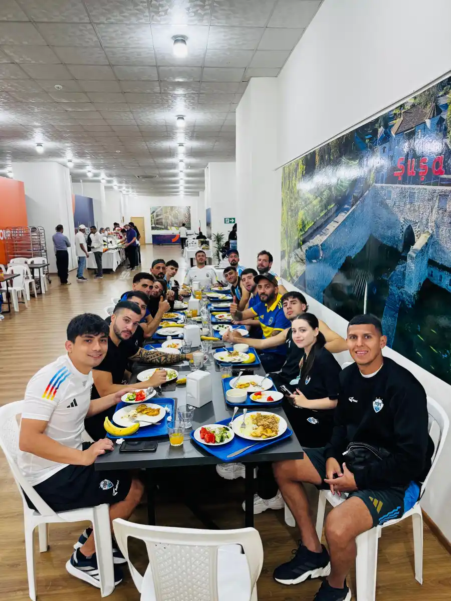 Pan, fútbol y videos caseros: la historia argentina detrás del Mundial de Minifootball en Azerbaiyán