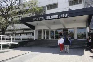 Pagan hasta $10.000: alerta en el Hospital de Niños por estafas con turnos falsos vendidos por redes