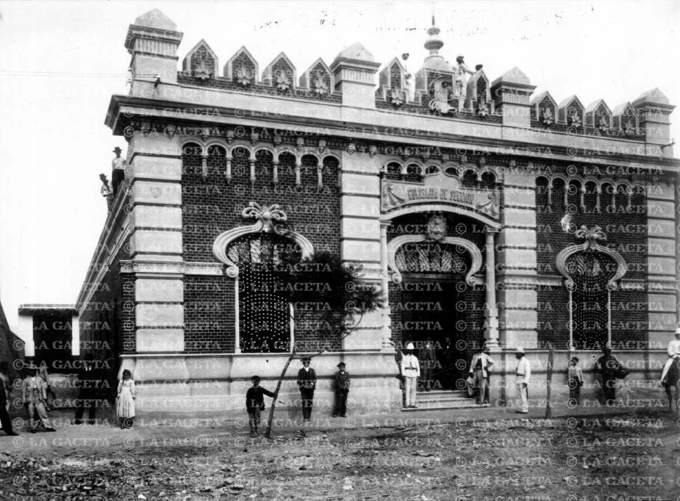 Recuerdos fotográficos: la comisaría del barrio