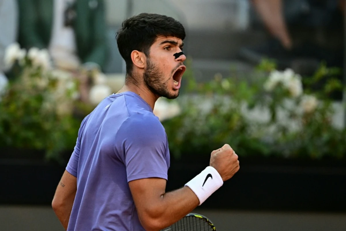 Carlos Alcaraz vs Jannik Sinner: la nueva rivalidad que define Roland Garros 2025