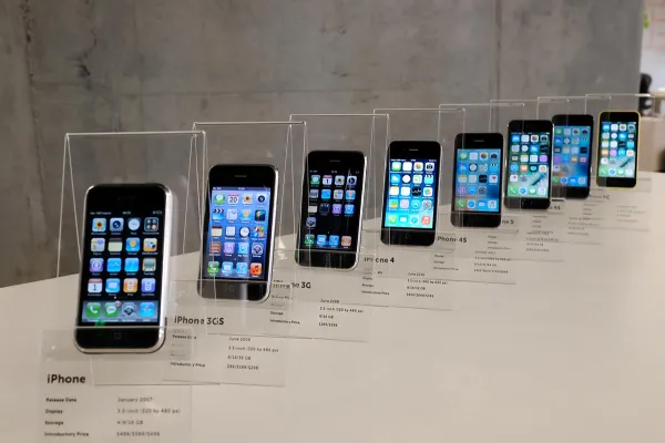 ¿Comprar un iPhone en Estados Unidos podría ser más caro? Trump amenaza a Apple