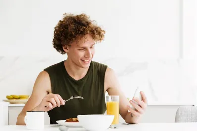 Este es el tiempo que debe tomarte terminar el desayuno